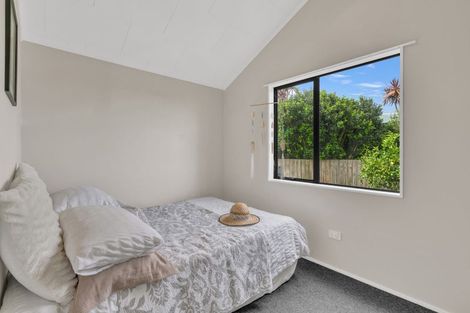 Photo of property in 16 Tamure Place, Ruakaka, 0116