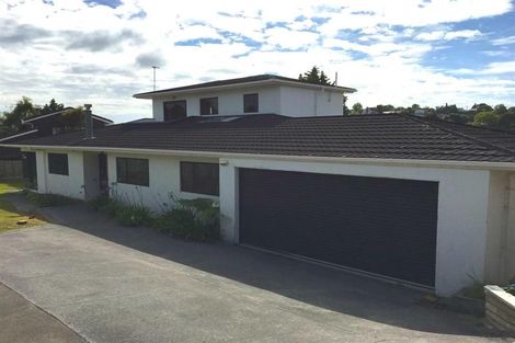 Photo of property in 38 Redwing Street, Browns Bay, Auckland, 0630