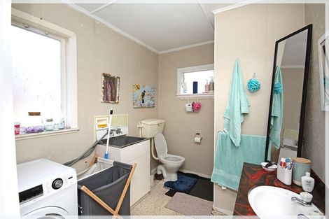 Photo of property in 11 Whittaker Street, Foxton, 4814