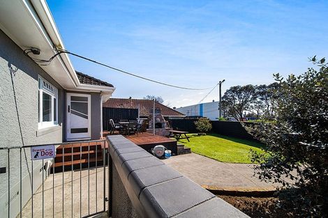 Photo of property in 39a Breakwater Road, Moturoa, New Plymouth, 4310