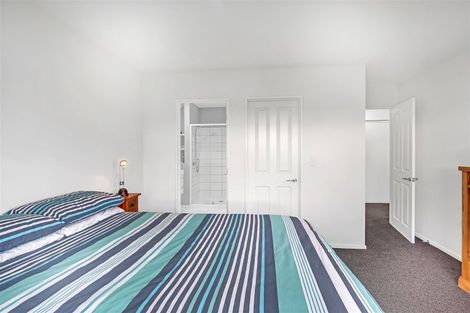 Photo of property in 4 Goldie Place, Rolleston, 7614