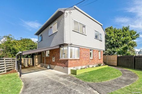 Photo of property in 2/5 Stanley Avenue, Milford, Auckland, 0620