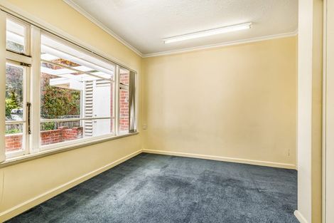 Photo of property in 213 Memorial Avenue, Burnside, Christchurch, 8053