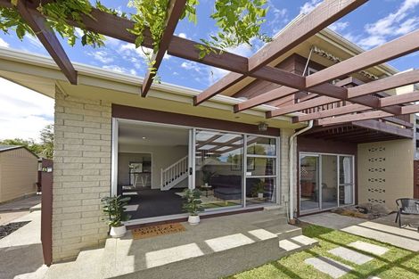 Photo of property in 8b Wyatt Place, Russley, Christchurch, 8042