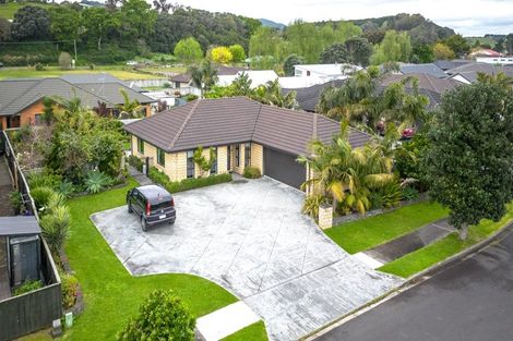 Photo of property in 9 Merrimana Drive, Thames, 3500