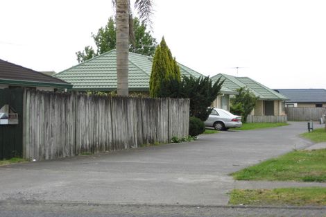 Photo of property in 70a Manuroa Road, Takanini, 2112