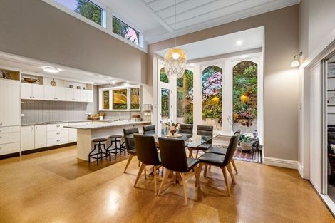 Photo of property in 2 Motu Street, Saint Clair, Dunedin, 9012