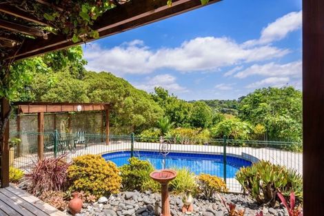 Photo of property in 119 Vaughans Road, Okura, Albany, 0792