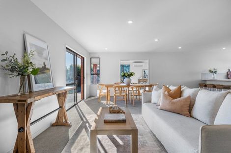 Photo of property in 2 De Courcy Place, Avondale, Christchurch, 8061