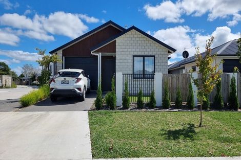 Photo of property in 1/35 North Ridge Drive, Rototuna North, Hamilton, 3210