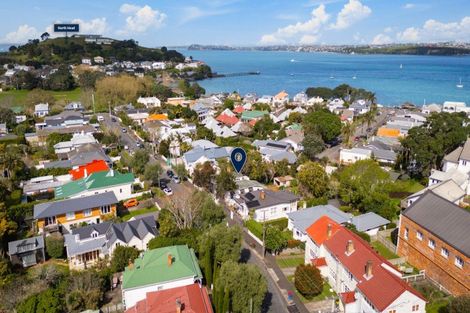 Photo of property in 6 Domain Street, Devonport, Auckland, 0624