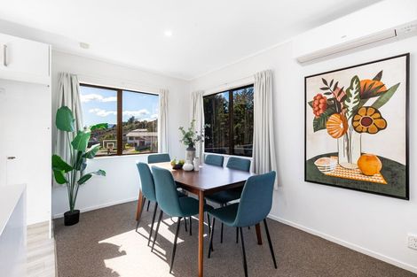 Photo of property in 58 Albatross Close, Whitby, Porirua, 5024