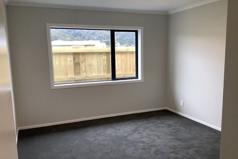 Photo of property in 35 Grovedale Square, Wainuiomata, Lower Hutt, 5014