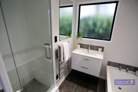 Photo of property in 2/92c Englefield Road, Northwood, Christchurch, 8051