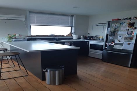 Photo of property in 2 Rainsford Street, Moturoa, New Plymouth, 4310