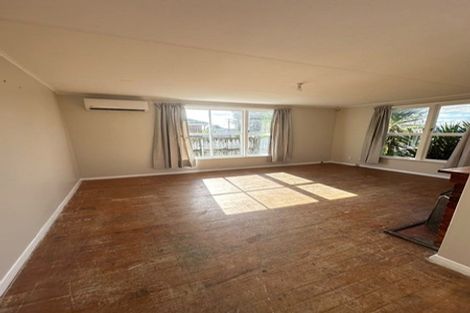 Photo of property in 3 Maurice Street, Papakura, 2110