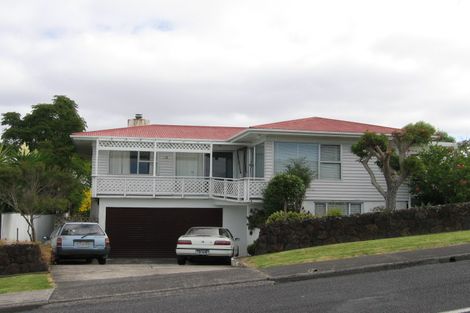 Photo of property in 28 Marama Street, Castor Bay, Auckland, 0620