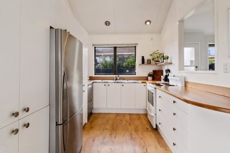 Photo of property in 16 Browning Crescent, Owhata, Rotorua, 3010