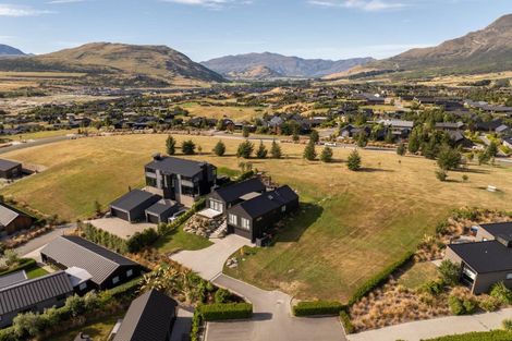 Photo of property in 5 Branigan Court, Jacks Point, Queenstown, 9371