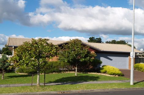 Photo of property in 64 Bob Charles Drive, Golflands, Auckland, 2013