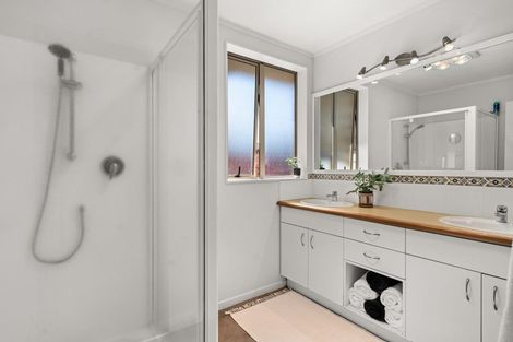 Photo of property in 17 Arrowfield Drive, Pyes Pa, Tauranga, 3112