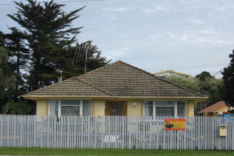 Photo of property in 23 Mosston Road, Castlecliff, Whanganui, 4501