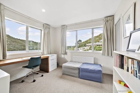 Photo of property in 10a Rarangi Way, Owhiro Bay, Wellington, 6023