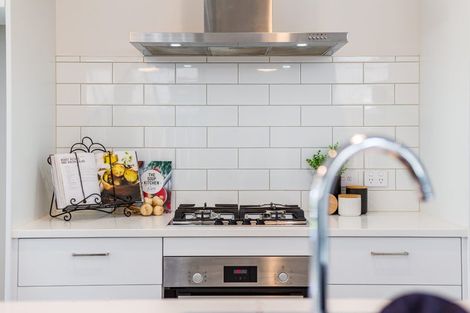 Photo of property in 3 Tokitoki Way, Kenepuru, Porirua, 5022