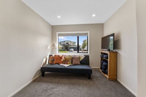 Photo of property in 8 Bowsprit Way, Whitby, Porirua, 5024