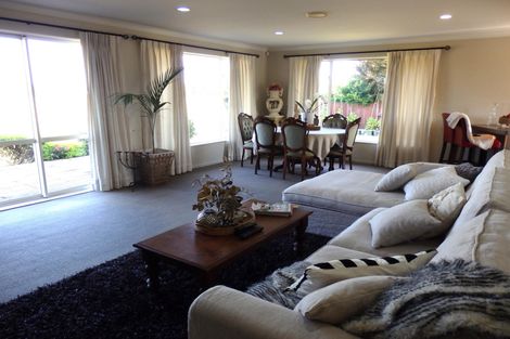 Photo of property in 55a Oaklands Drive, Cambridge, 3434