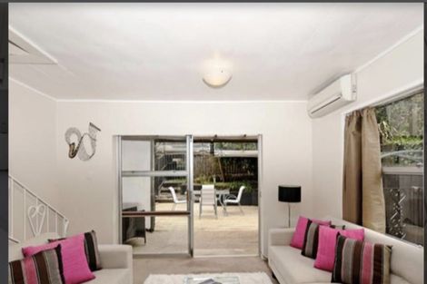 Photo of property in 9/42 Sheridan Drive, New Lynn, Auckland, 0600