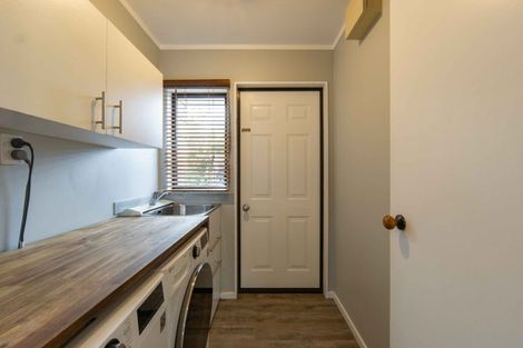 Photo of property in 42 Cromwell Drive, Fitzroy, Hamilton, 3206