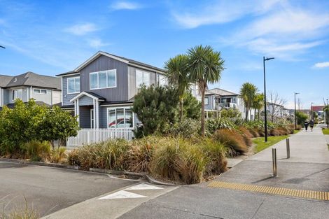 Photo of property in 24 Toanui Road, Hobsonville, Auckland, 0616