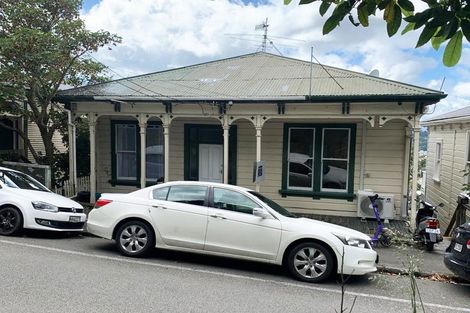 Photo of property in 70 Fairlie Terrace, Kelburn, Wellington, 6021