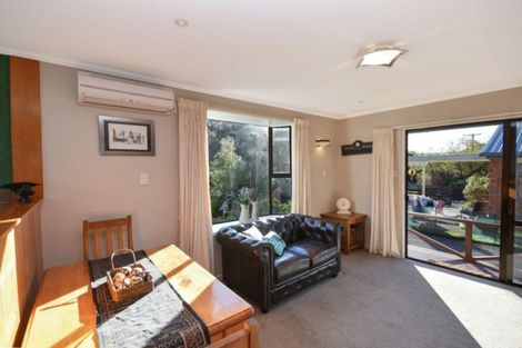 Photo of property in 17 Hereweka Street, Portobello, Dunedin, 9014