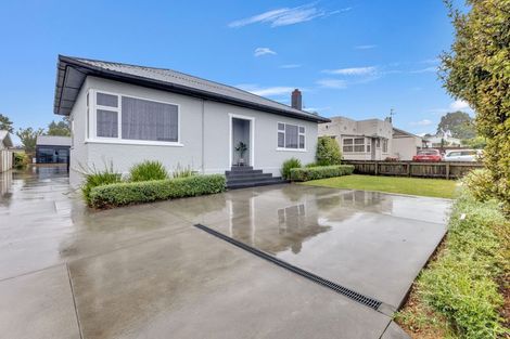 Photo of property in 391 Carrington Street, Upper Vogeltown, New Plymouth, 4310