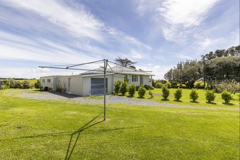 Photo of property in 260 Main North Road, Motunui, Waitara, 4383