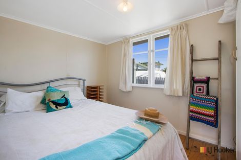 Photo of property in 19 Roretana Drive, Athenree, Katikati, 3177