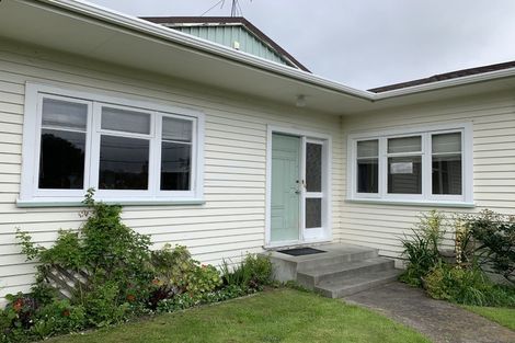 Photo of property in 204 Waiwhetu Road, Waterloo, Lower Hutt, 5011