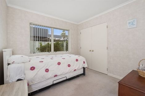 Photo of property in 32 Seychelles Drive, Papamoa Beach, Papamoa, 3118