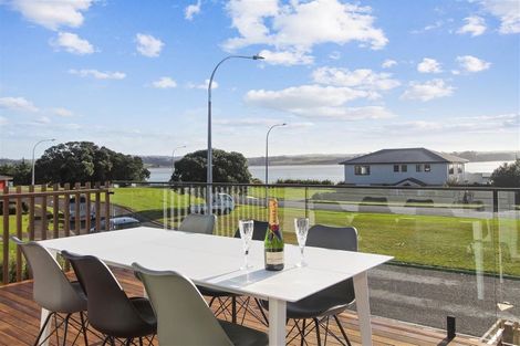 Photo of property in 172 Torkar Road, Clarks Beach, 2122