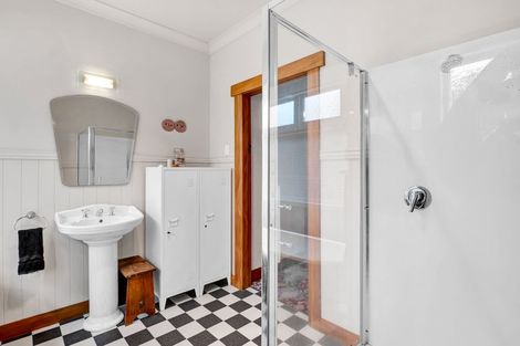 Photo of property in 3 Cross Street, Lepperton, New Plymouth, 4373