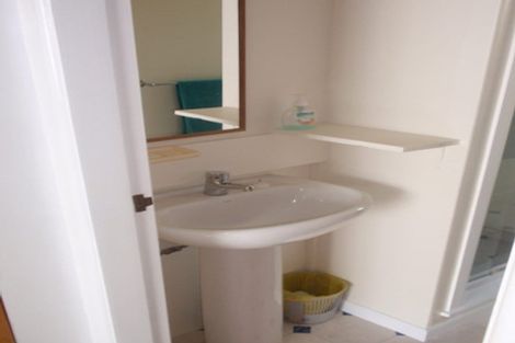 Photo of property in 4/51 Austin Street, Mount Victoria, Wellington, 6011