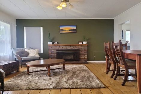 Photo of property in 1/47 Clevedon Road, Papakura, 2110