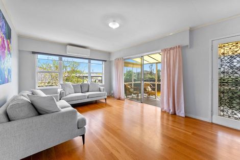 Photo of property in 1/4 Waterloo Road, Milford, Auckland, 0620