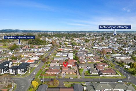 Photo of property in 2/10 Wellington Street, Papakura, 2110