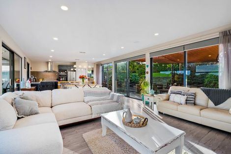 Photo of property in 24 Chatsfield Place, Te Kamo, Whangarei, 0112