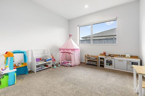 Photo of property in 93 Mclarin Road, Glenbrook, Waiuku, 2681