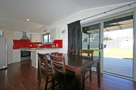 Photo of property in 76 Richmond Avenue, Richmond Heights, Taupo, 3330