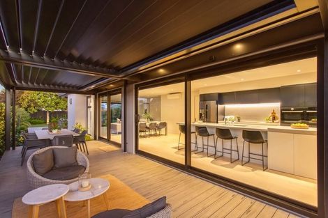 Photo of property in 14 Queens Avenue, Merivale, Christchurch, 8014